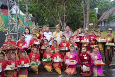 Bupati Kamarudin Hadiri Festival Budaya Napak Sireh, Pastikan Kembali Siap Mengabdi untuk Masyarakat Belitung Timur